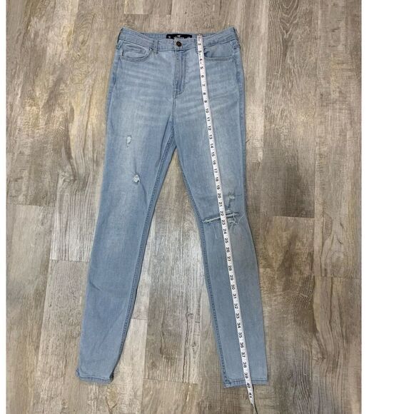 Hollister ultra high rise super skinny distressed jeans - Picture 2 of 11